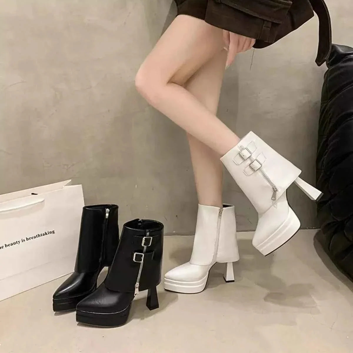 Elegant Point Toe : High Heels Boots